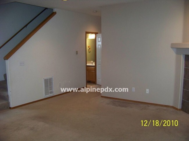 Building Photo - 2845 SW 176th Ave