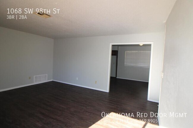 Building Photo - 1068 SW 98th St