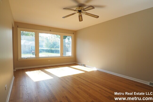 Foto del edificio - 7100 W Talcott Ave