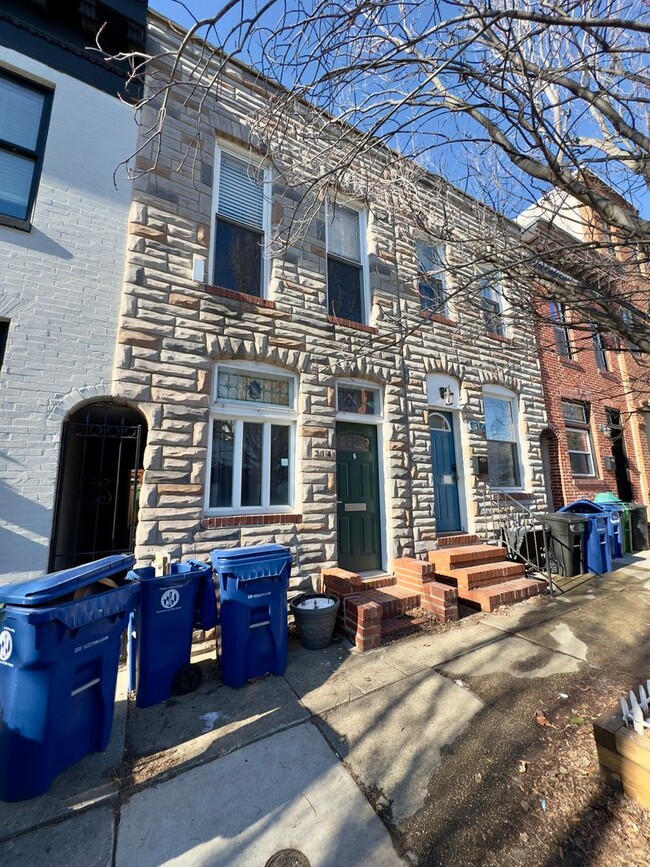 Building Photo - Charming 2Beds/2.5Bath in Upper Fells Point