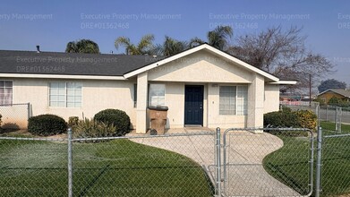 Building Photo - 803 R St