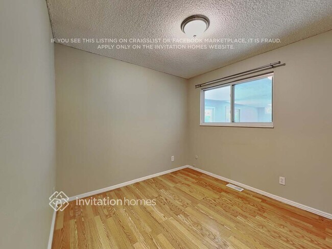 Building Photo - 5430 Crystal St