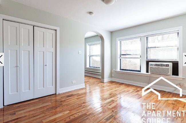 Building Photo - 555 W Arlington Pl