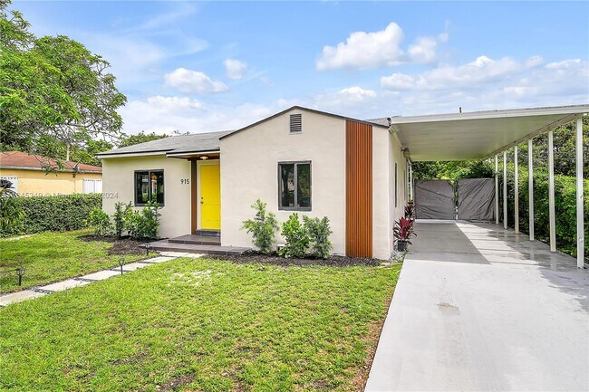 Foto del edificio - 915 NW 121st St