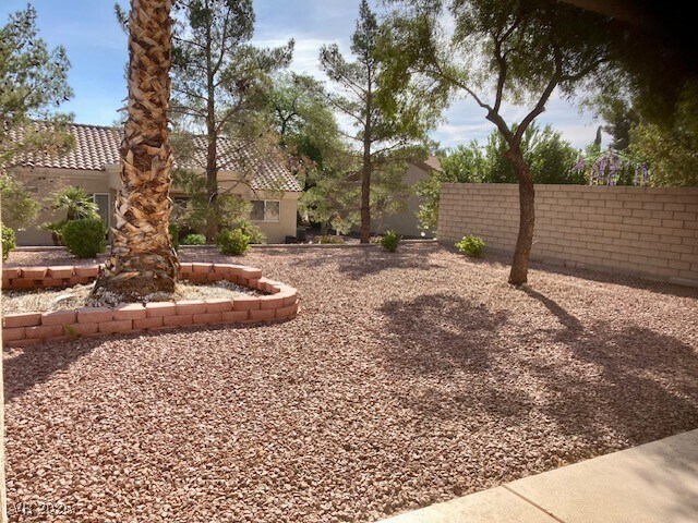 Building Photo - 2520 Silverton Dr