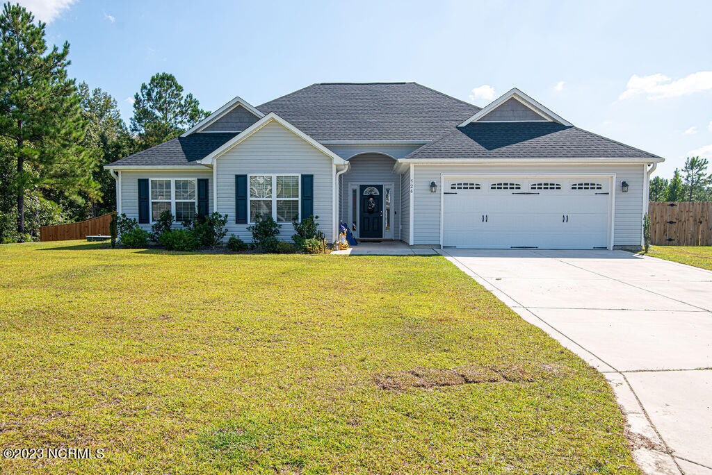 Primary Photo - 526 Black Pearl Cir