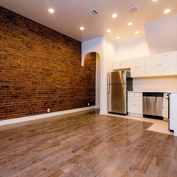 Foto principal - 264 Irving Ave