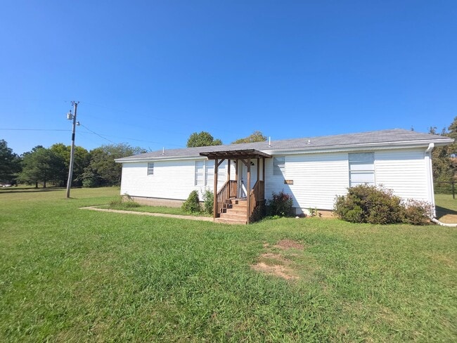 Newly Remodeled 2 bedroom 1 bath home - Newly Remodeled 2 bedroom 1 bath home