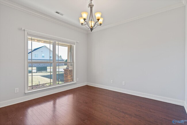 Foto del edificio - 409 Mossyleaf Dr SW