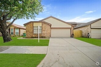 Building Photo - 3409 Meadway Dr