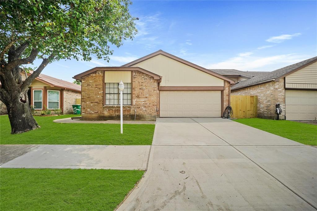 Primary Photo - 3409 Meadway Dr