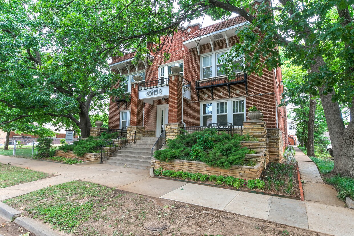 Claremont Apartments Apartments in Oklahoma City, OK