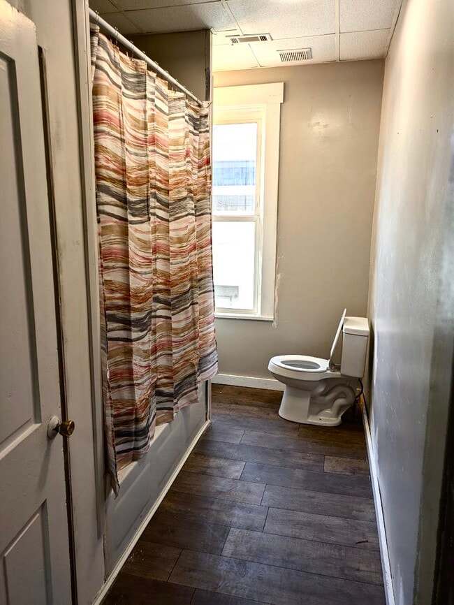 Foto del edificio - 231 E Market St