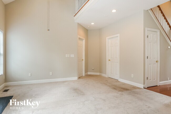 Building Photo - 500 Deacon Ridge St