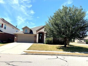 Building Photo - 1001 Emory Fields Cove