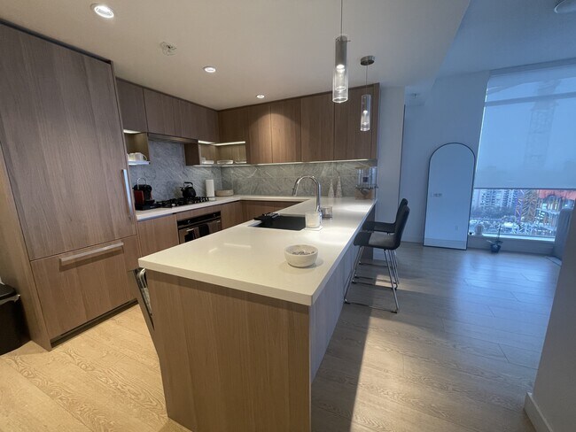 Photo du bâtiment - 6538 Nelson Ave