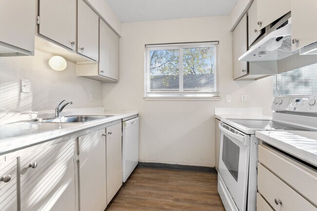 Foto del edificio - Emerald Grove