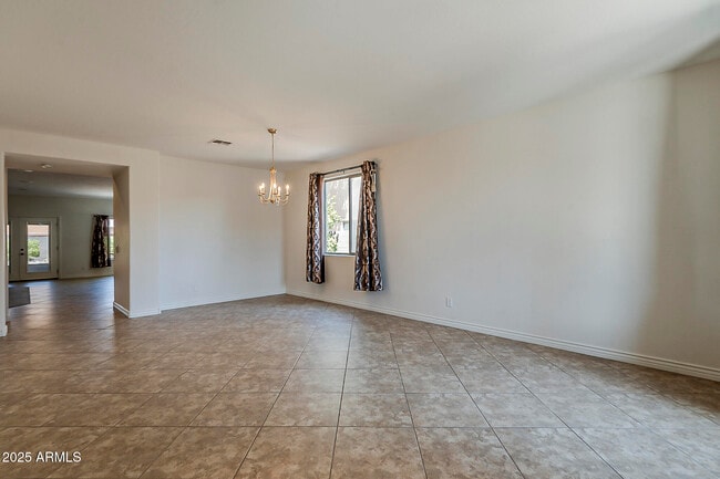 Foto del edificio - 4592 E Gleneagle Dr