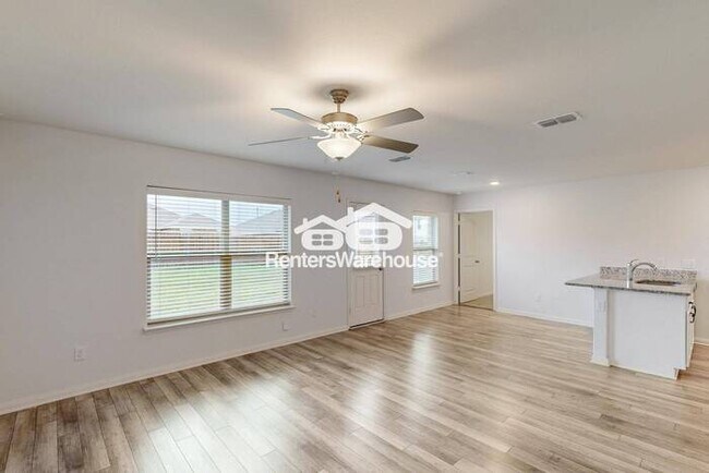 Foto del edificio - MOVE IN READY - 3BED/2BATH - FORNEY TEXAS ...