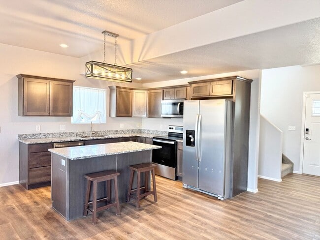 Building Photo - Like New home on Sweetwater for rent!