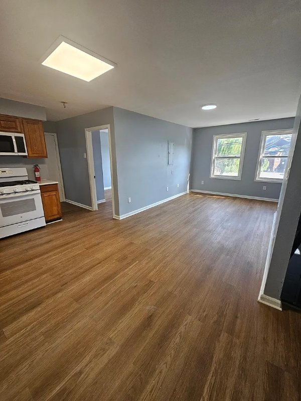 Foto principal - 57 Cedar St