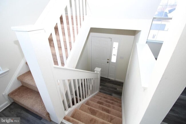 Foto del edificio - 228 Trafalgar Dr