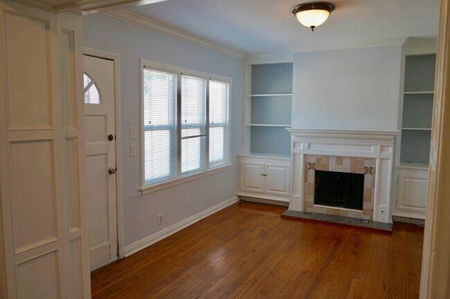 Building Photo - 1149 Cole Ave