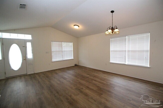 Building Photo - 3044 Illinois Pl