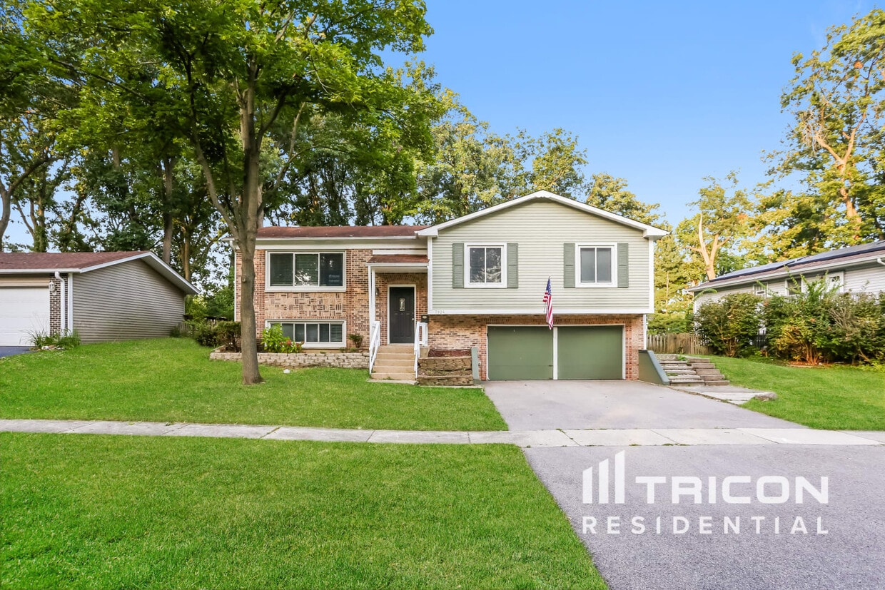 Foto principal - 7924 Oakview Ln