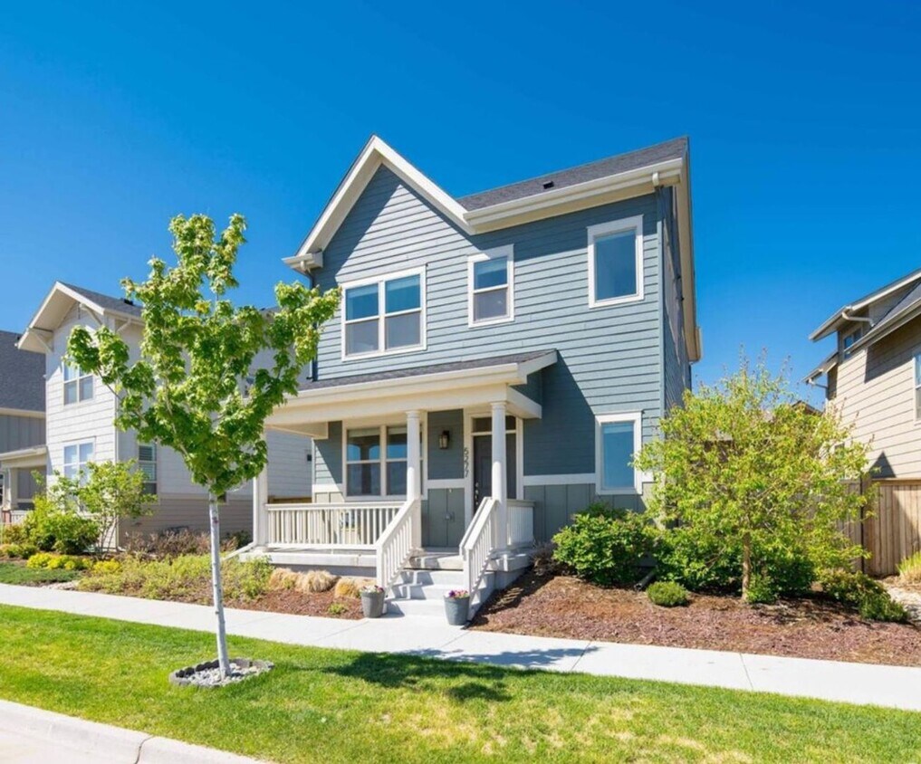 5277 Clinton St, Denver, CO 80238 House Rental in Denver, CO
