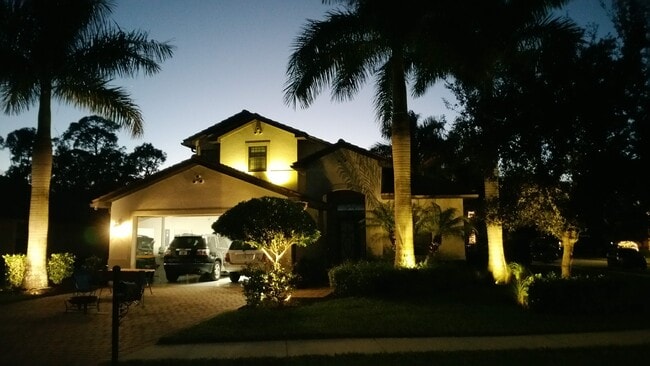 Building Photo - 7862 Bucks Run Dr