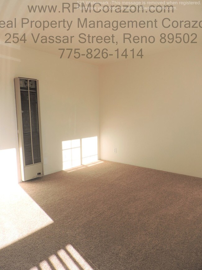Building Photo - 261 3rd St