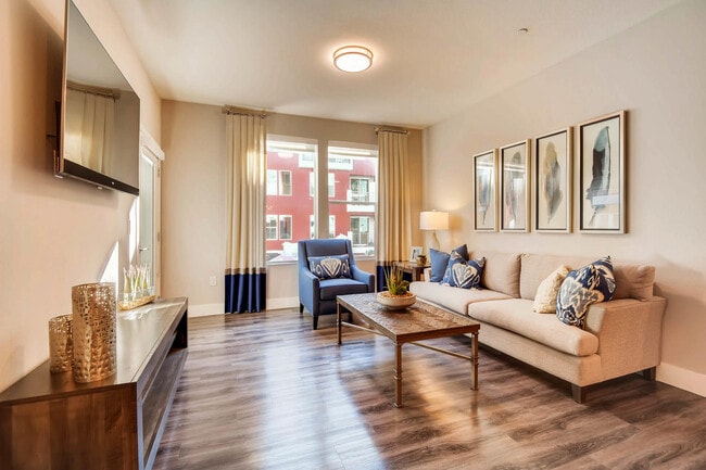 Building Photo - The Mercer