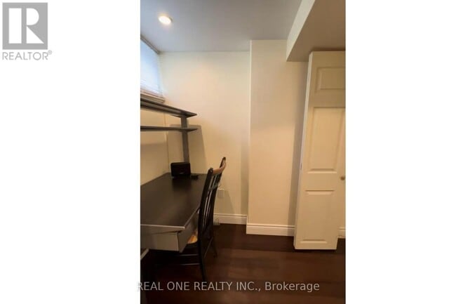 Building Photo - 58 Sewell Dr