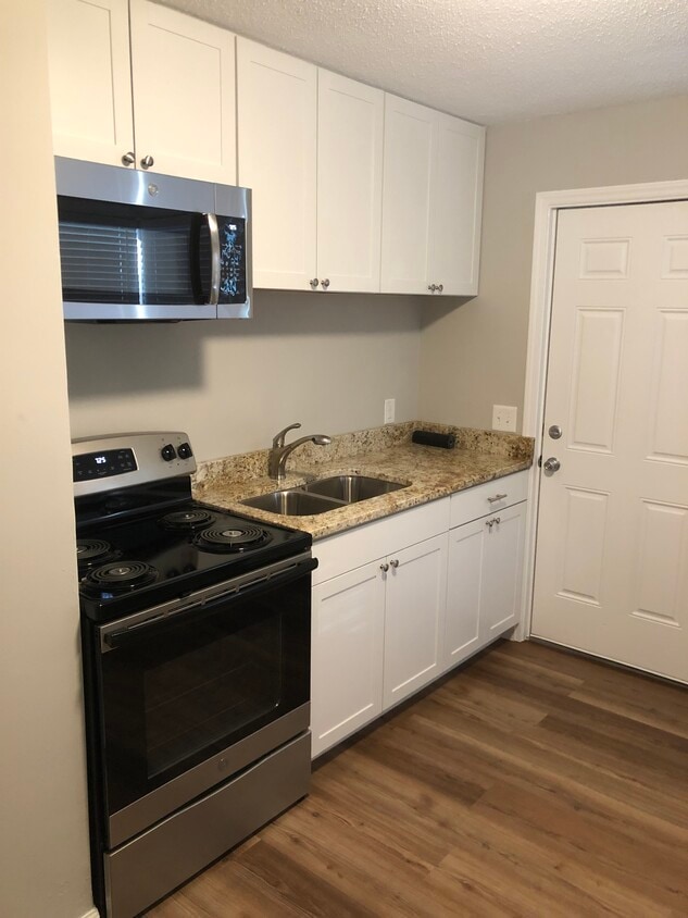 Foto principal - 238 S Marion St