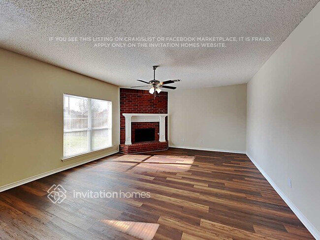 Foto del edificio - 8406 Concord Dr