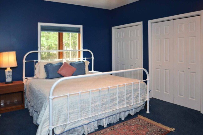 Foto del edificio - 4 Bedroom || 3 Bathroom home on Leesville Lake