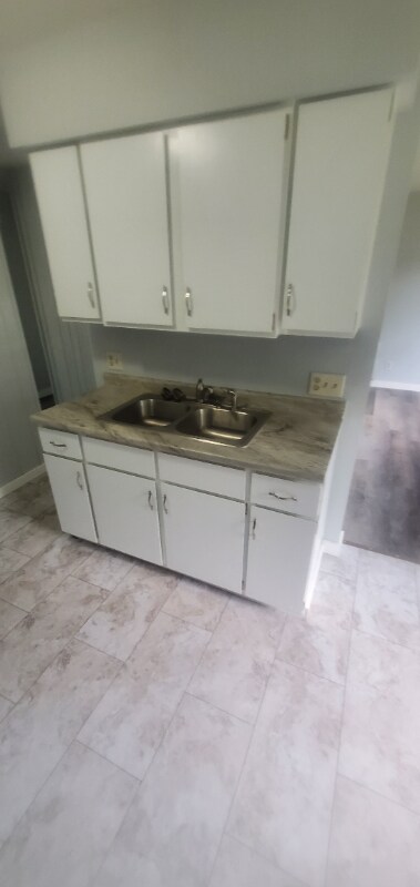 Foto del edificio - 1749 Bainbridge St