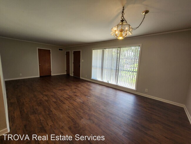 Foto del edificio - 3 br, 1.5 bath House - 2708 Weaver Place