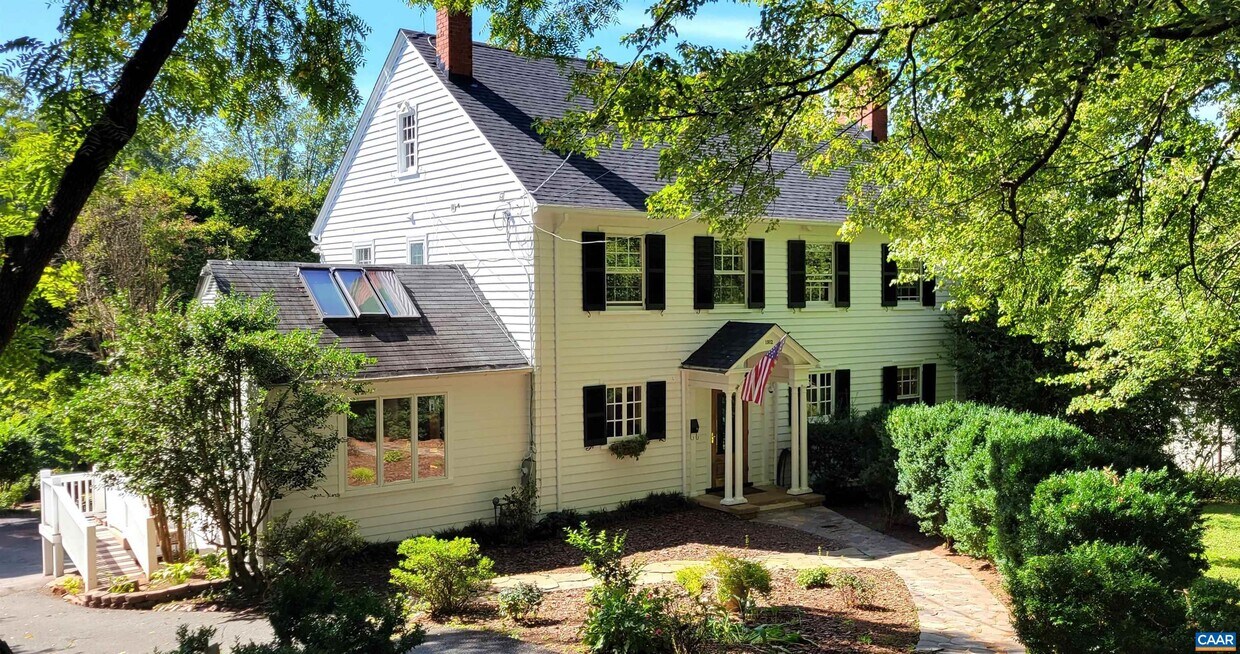 Foto principal - 1912 Blue Ridge Rd