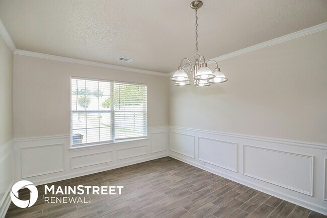 Foto del edificio - 9498 Creekside Rd