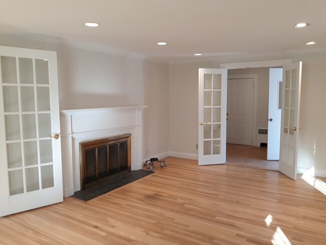 Building Photo - 133 Winslow Rd