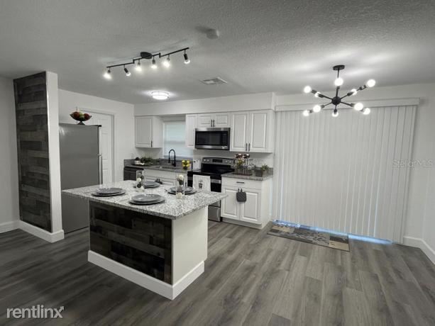 Building Photo - 3 br, 1 bath House - 3420 Daryl Ter