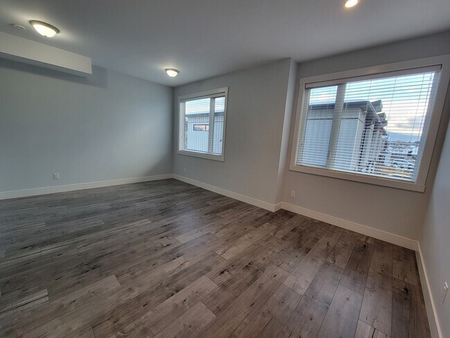 Photo du bâtiment - 250 Nickel Rd