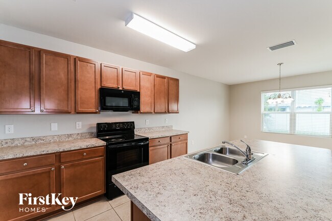 Foto del edificio - 614 SW 25th Ln