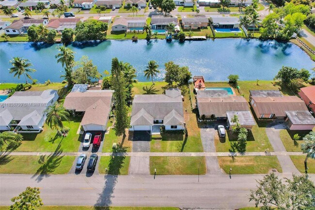 Foto del edificio - 10850 NW 29th Manor