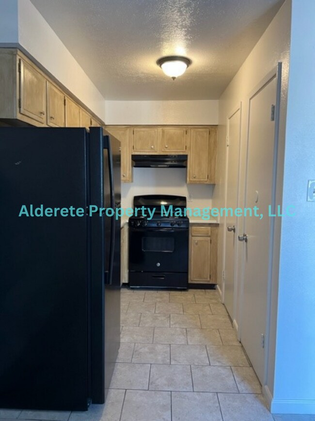 Foto del edificio - 3312 Wellesley Ct NE