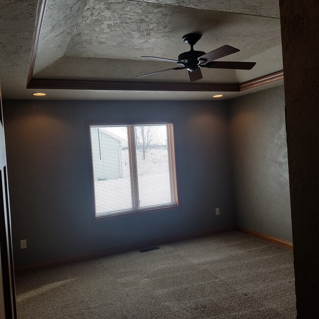 Foto del edificio - 2359 Spring Meadow Dr
