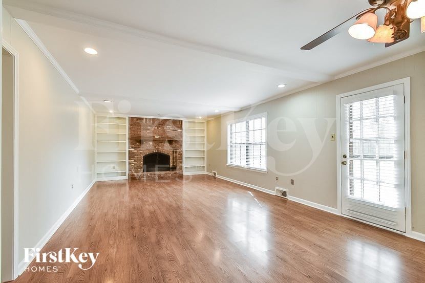 6993 Loddon Cove