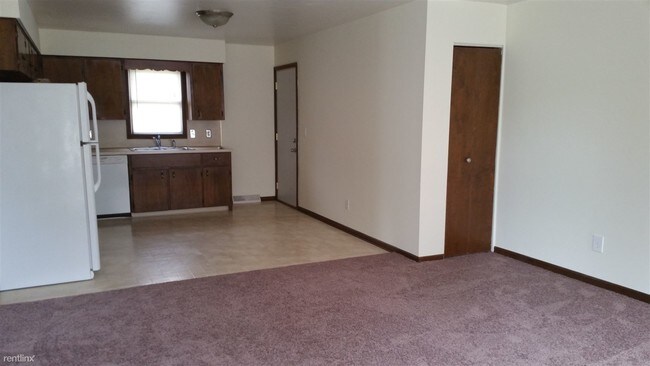 Building Photo - 2 br, 1 bath House - 12th St 4438 12th st